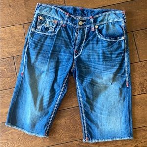 MENS TRUE RELIGION CUT OFF SHORTS